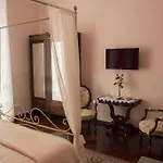 Bed and Breakfast Domus Garibaldi 4*