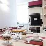 Domus Garibaldi Σαλέρνο