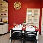 Bed and Breakfast Domus Garibaldi