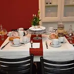 Domus Garibaldi 4* Σαλέρνο