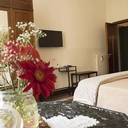 Domus Garibaldi ساليرنو