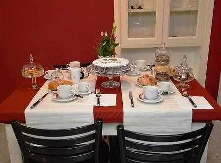 Domus Garibaldi 4* ساليرنو