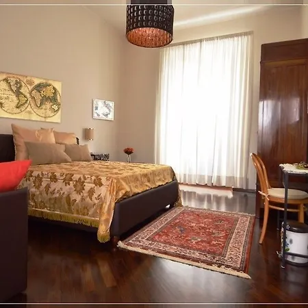 Bed and breakfast Domus Garibaldi 4*