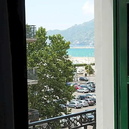 多莫斯加里波第住宿加早餐旅馆 萨莱诺